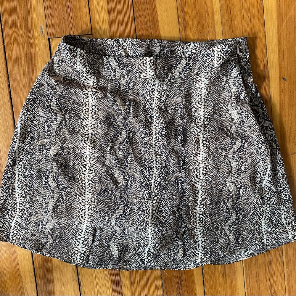 Snakeskin skort/skirt